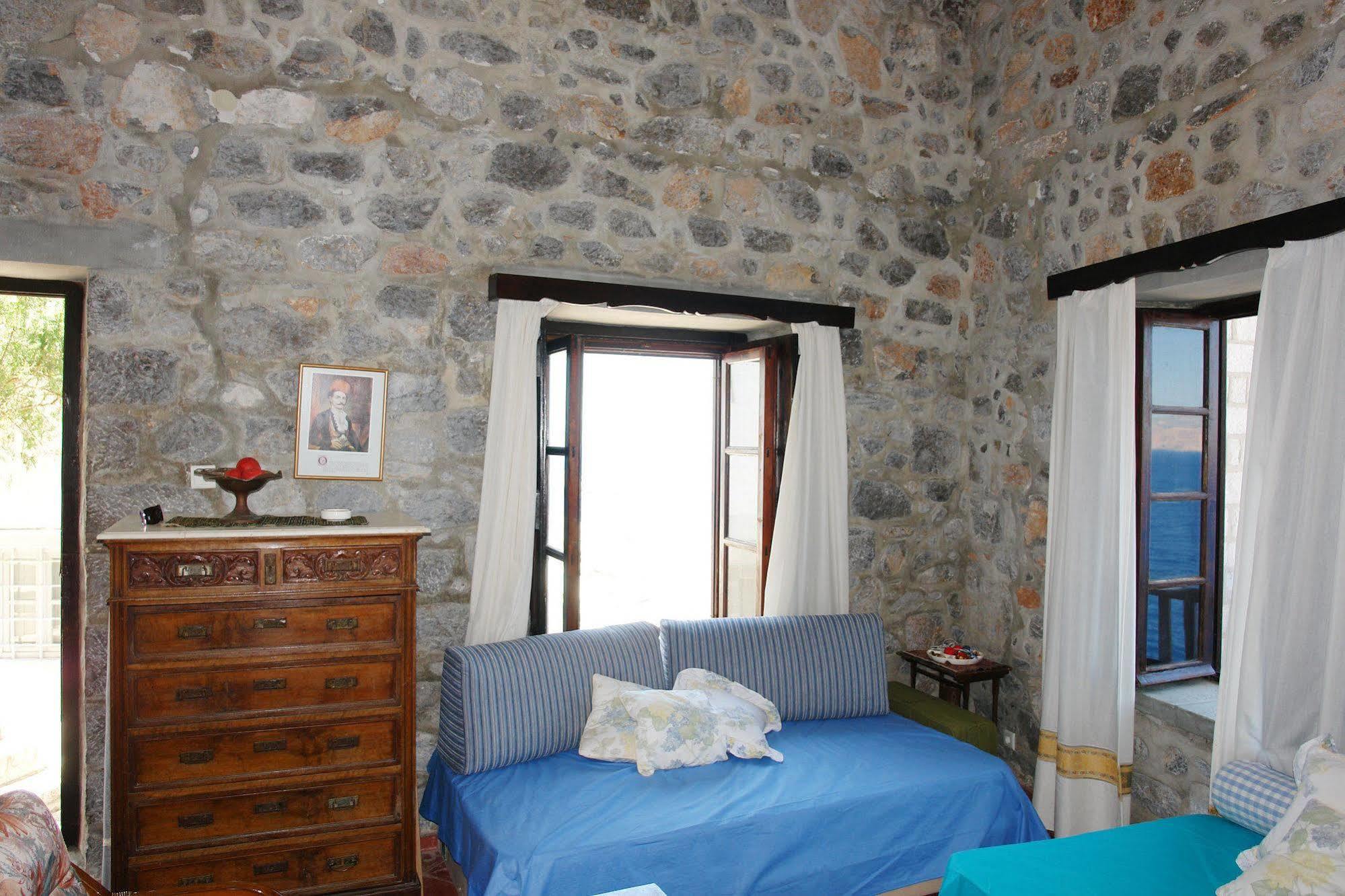 Villa Castello 伊兹拉 外观 照片